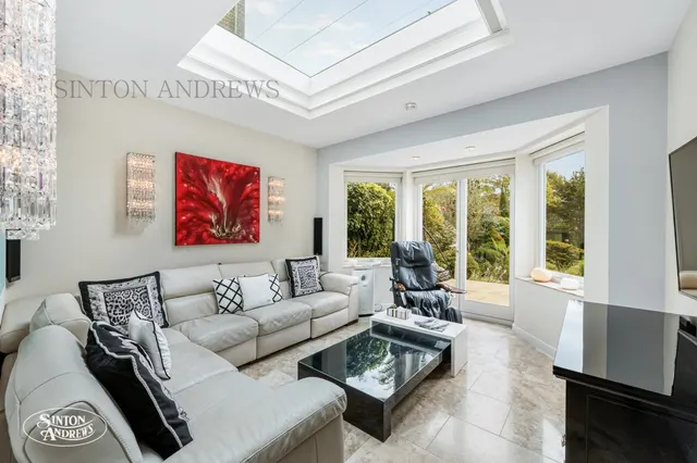 Marchwood Crescent, Ealing, photo 3