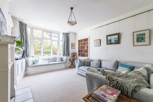 Aviary Road, Pyrford, GU22, photo 2