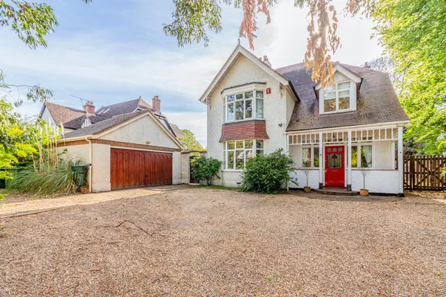 Aviary Road, Pyrford, GU22, photo 1