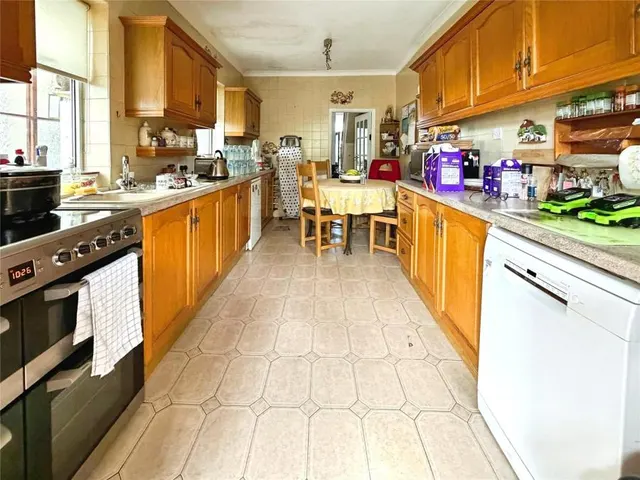 Otterfield Road, Yiewsley, UB7, photo 2