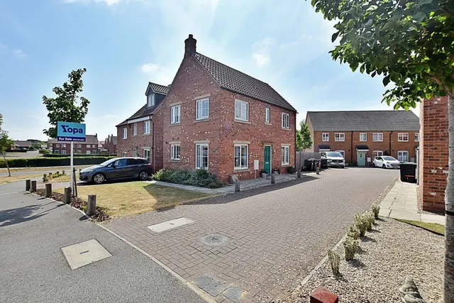 Kirk Road, Branston, photo 1