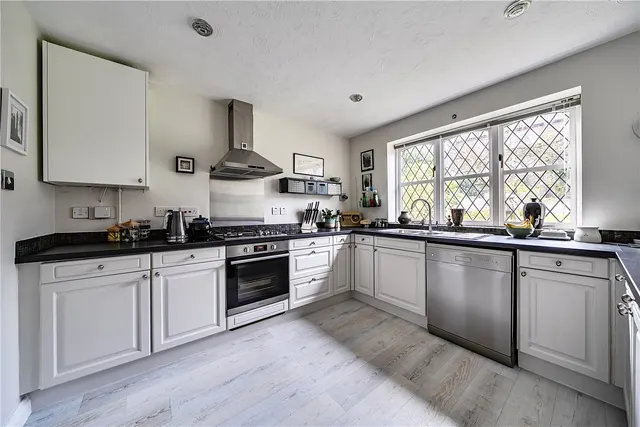 Photo 3 — High Street, Rowledge, Farnham, Surrey, GU10