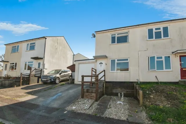 Kirby Close, Axminster, EX13, photo 1