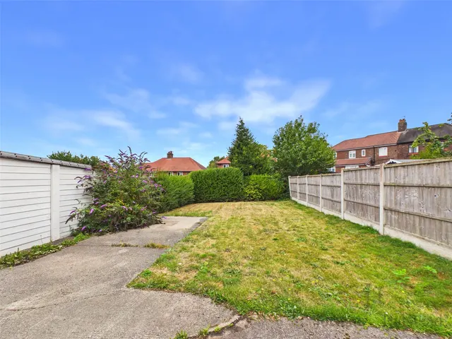 Photo 2 — Park Lane, Frodsham, Cheshire, WA6 6RY
