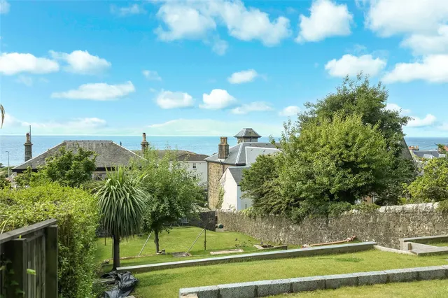 Photo 3 — Ardrossan Road, WEST KILBRIDE, Ayrshire, KA23