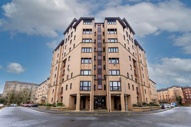 Parsonage Square, Glasgow, G4, photo 1