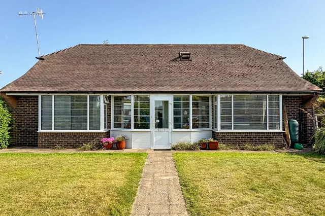 Goring-by-Sea, Worthing, BN12, photo 2