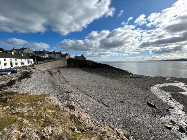 Moelfre, Sir Ynys Mon, LL72, photo 2