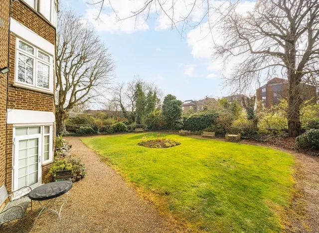 Cleve Road, West Hampstead, NW6, photo 1