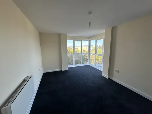 Stewartby Avenue, PE7, photo 1