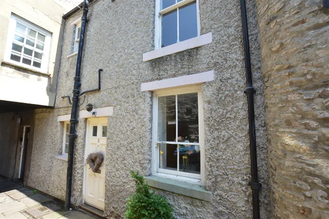 Market Place, Middleham, photo 1