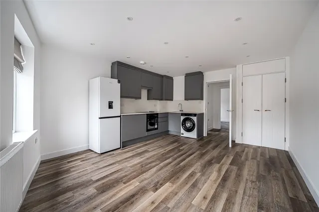 Lower Broadmoor Road, Crowthorne, RG45, photo 1