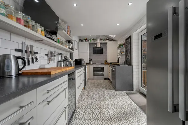 Stanley Street, Stamford, PE9, photo 2