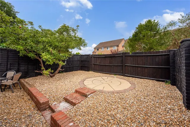 Photo 2 — Thorn Close, Petersfield, Hampshire, GU31