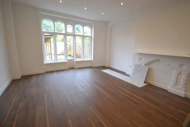 Burton Street, Melton Mowbray, LE13, photo 1