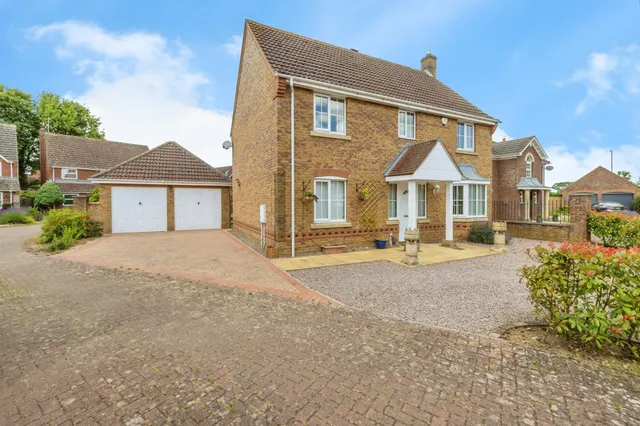 Salisbury Drive, Bracebridge Heath, Lincoln, photo 1