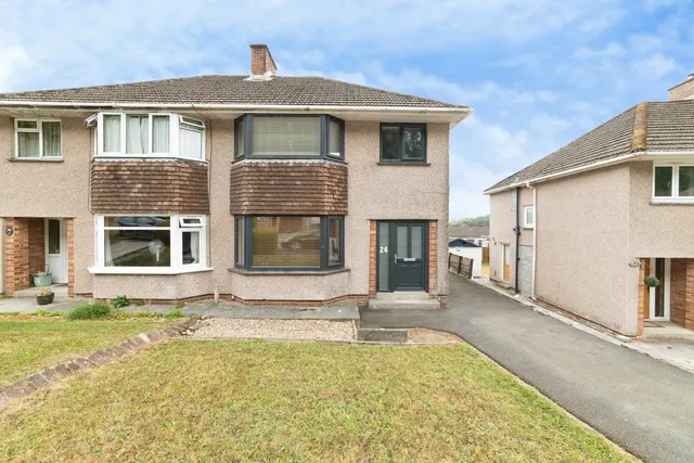 Hafod Cwnin, Carmarthen, SA31, photo 1
