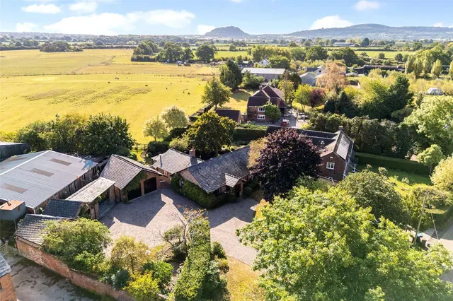 Hoofield Lane, Huxley, Chester, Cheshire, CH3 9BR, photo 1