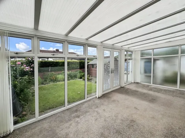 Mazebrook Crescent, Drub, BD19, photo 3