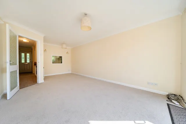 Photo 3 — Ravelin Close, Crondall, Farnham, GU10 5PS