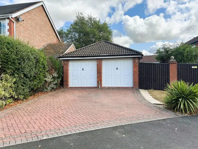 Bransdale Road, Clayhanger, WS8, photo 3