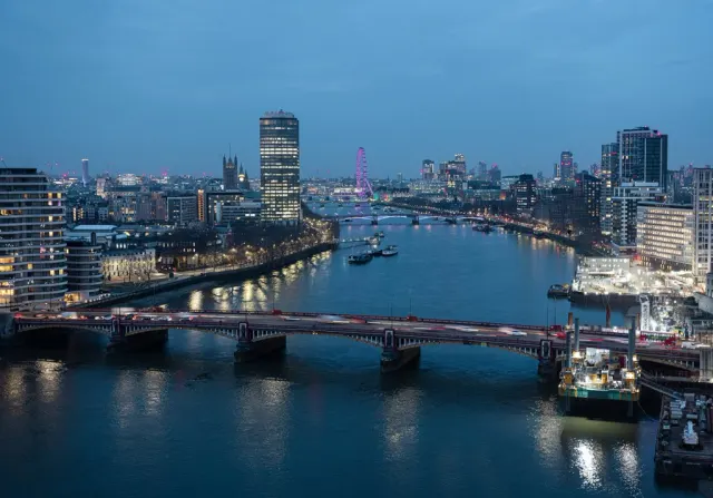 St. George Wharf, Vauxhall, SW8, photo 1