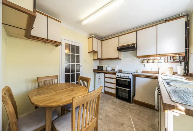 St. Johns Road, Carshalton, SM5, photo 3