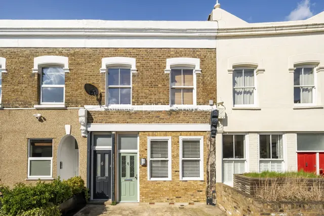 1 bedroom flat — Upland Road, London, SE22