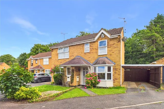 Milton Court, Kettering, Northamptonshire, NN16, photo 1