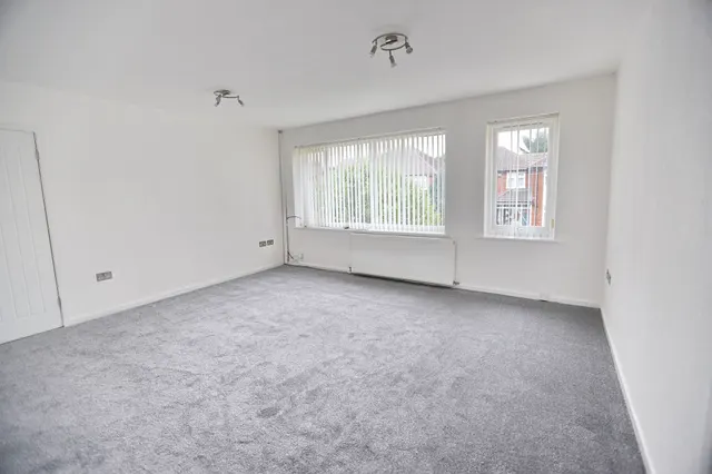 Hawkstone Avenue, Whitefield, M45, photo 2