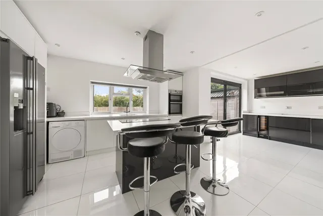 Dirtham Lane, Effingham, Leatherhead, Surrey, KT24, photo 1
