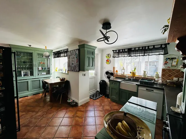 Outlands Drive, Hinckley, photo 1