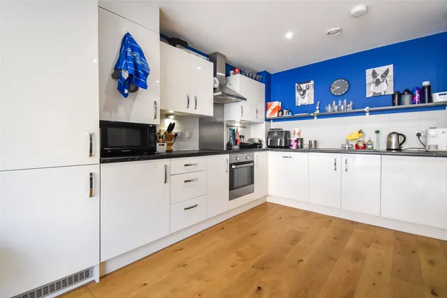 Photo 3 — Exchange Close, Aldershot, Hampshire, GU11 2FD
