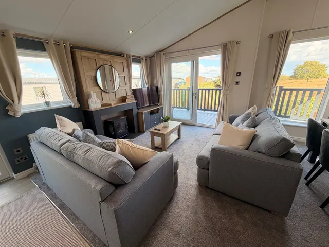 Havant Road, PO11, photo 2