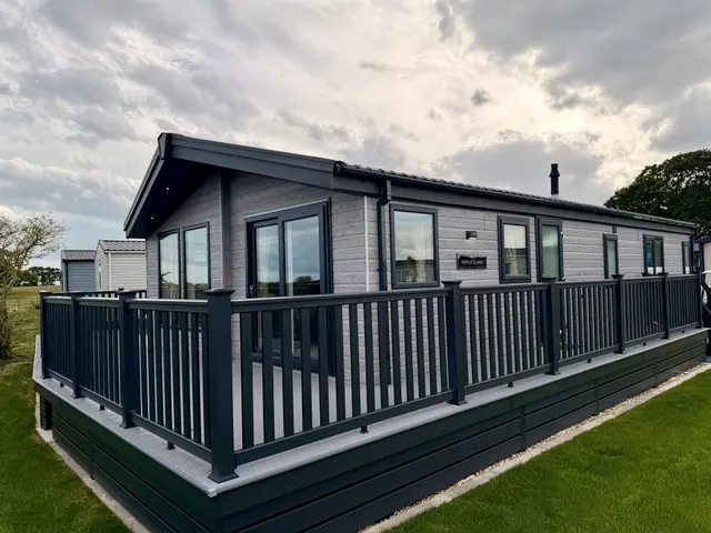 Havant Road, PO11, photo 1