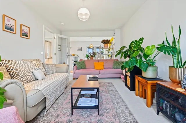 Kennaway Avenue, Perth, PH1, photo 2