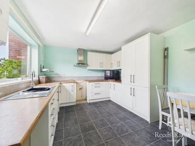 Photo 2 — Owthorne Close, Bridlington, East Yorkshire, YO16