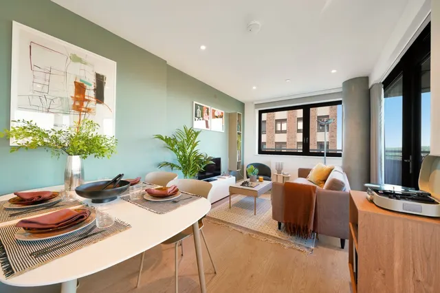 Park Lane, Wembley, HA9, photo 1