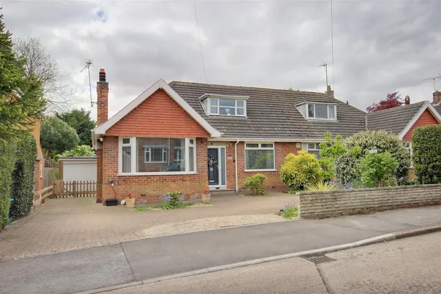 Annandale Road, Kirk Ella, Hull — photo 1