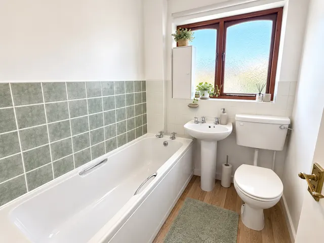 Fieldfare Close, Weymouth, DT3, photo 3