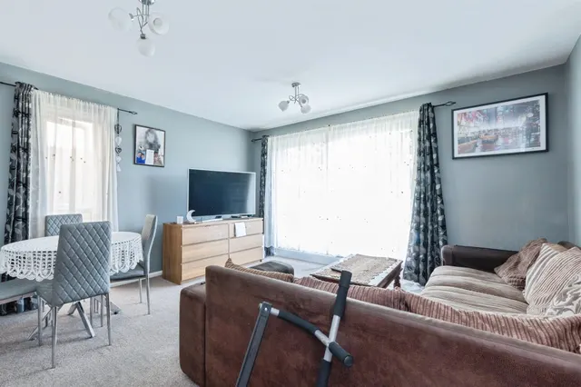 St. Anthonys Road, Bournemouth, BH2, photo 2