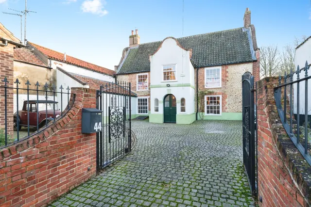 Oak Street, FAKENHAM, photo 1