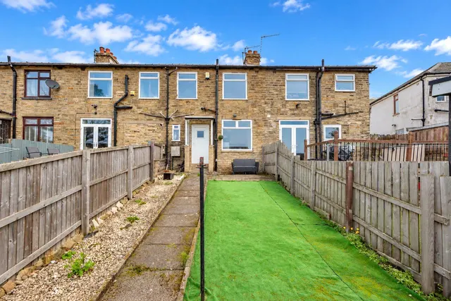 Claremount Road, Boothtown, HX3, photo 2