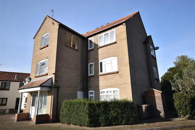 Old Place, Sleaford, photo 1