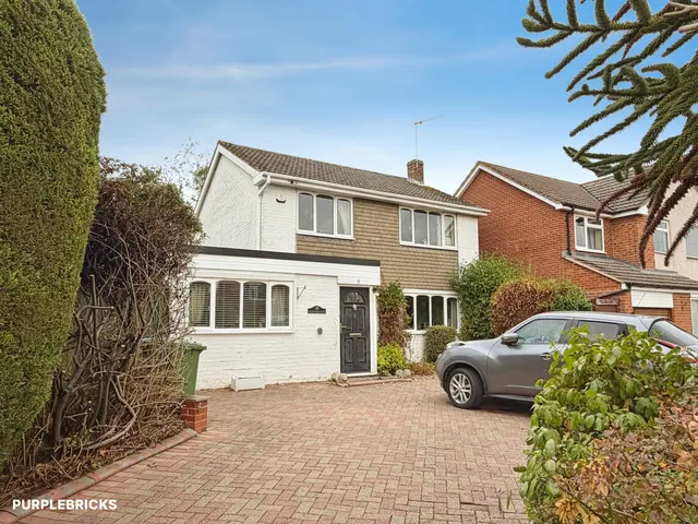 Bishops Close, Stratford-Upon-Avon, CV37, photo 1