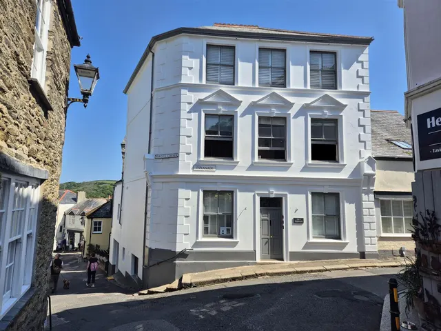 Esplanade, Fowey, photo 1
