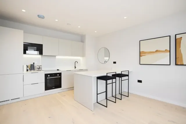 Photo 2 — Coverdale Road, Willesden Green, NW2 4BE