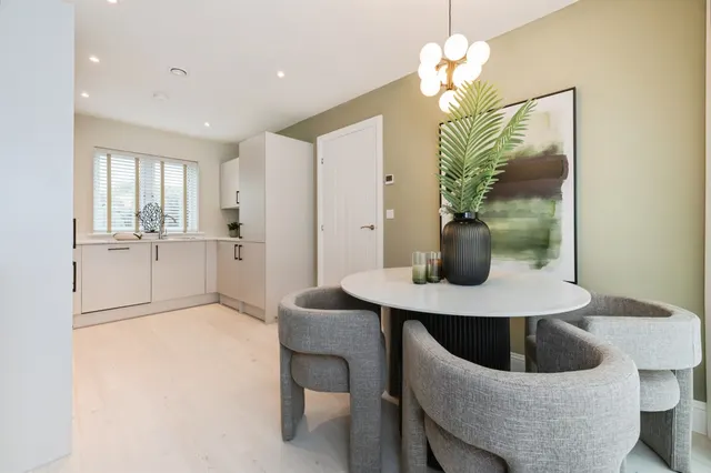 The Campion, Horton Heath, SO50, photo 3