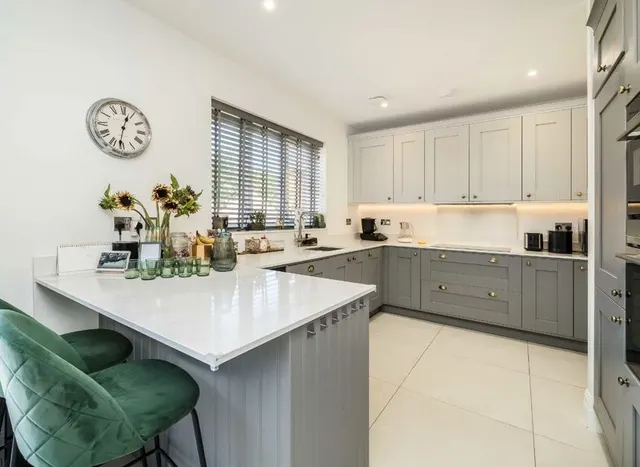 Kendrick Drive, Barnet, EN4, photo 3