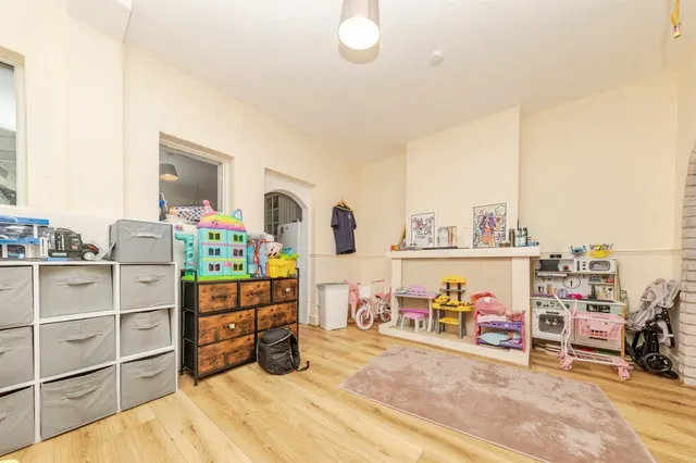 Carrs Road, Clacton-On-Sea, CO15, photo 2